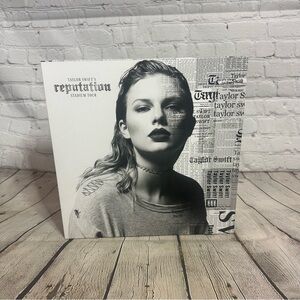 Taylor Swift Reputation Tour VIP Box